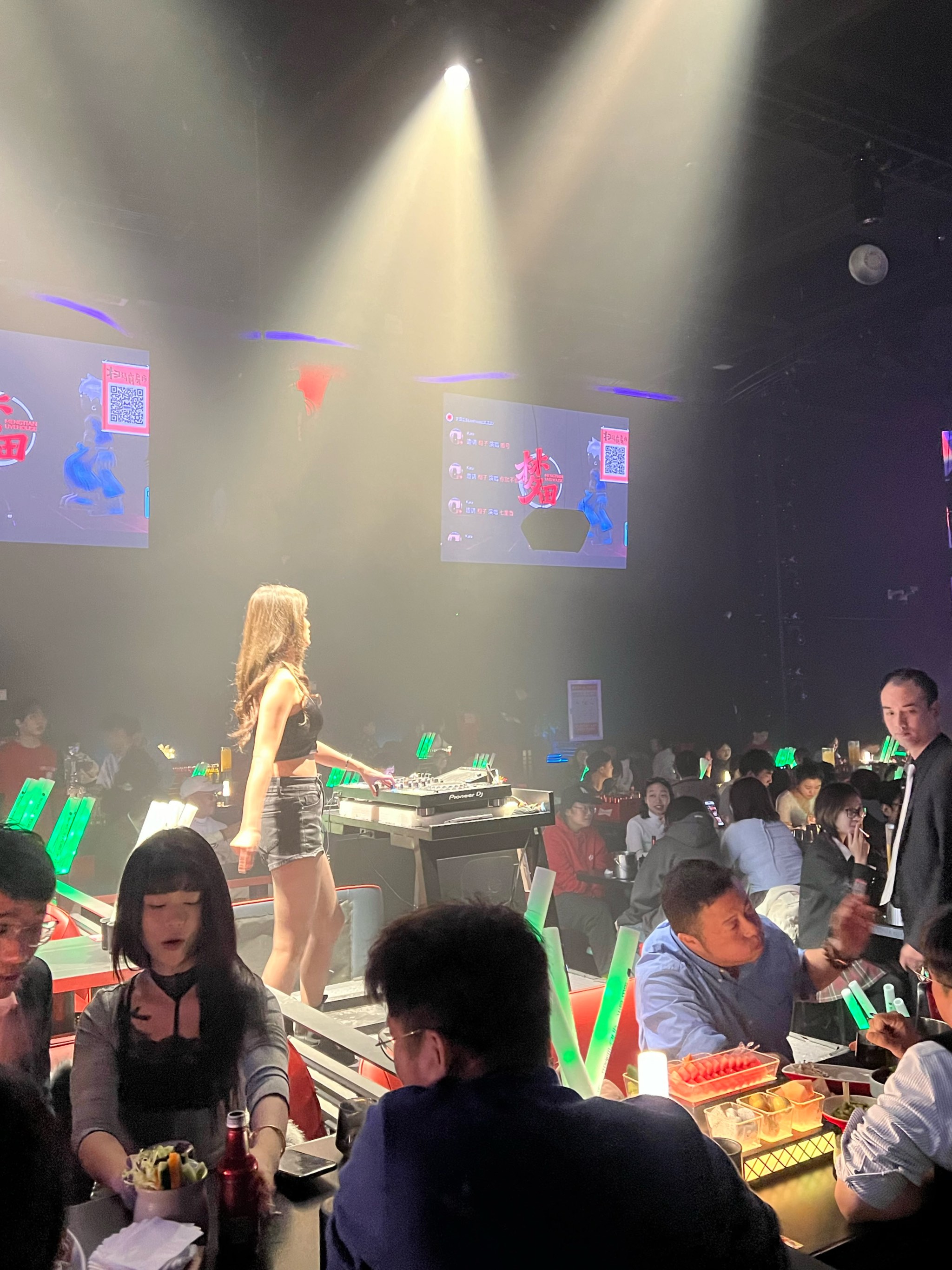 德阳商务KTV预订攻略-广汉市ktv预订